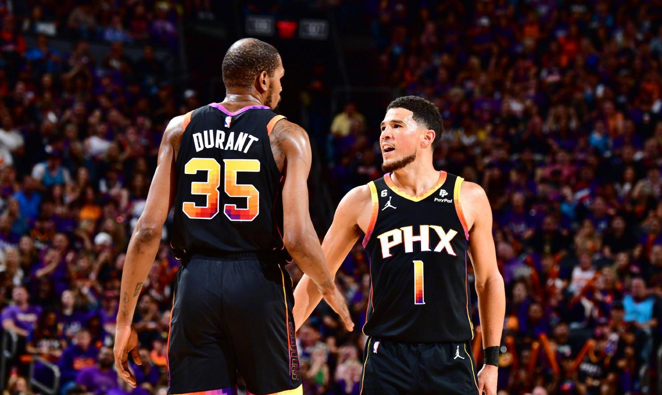 m6米乐在线官网-太阳队大胜对手，成功晋级季后赛